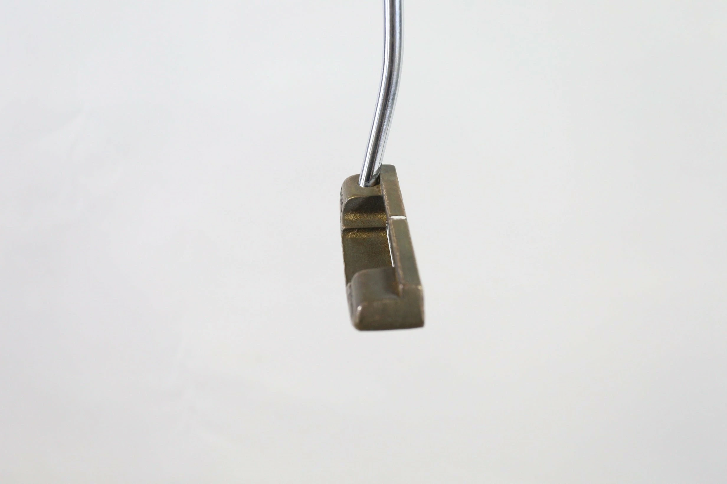 Ping Cushin Putter RH 34.5 In Ping Shaft & Grip - Image 6