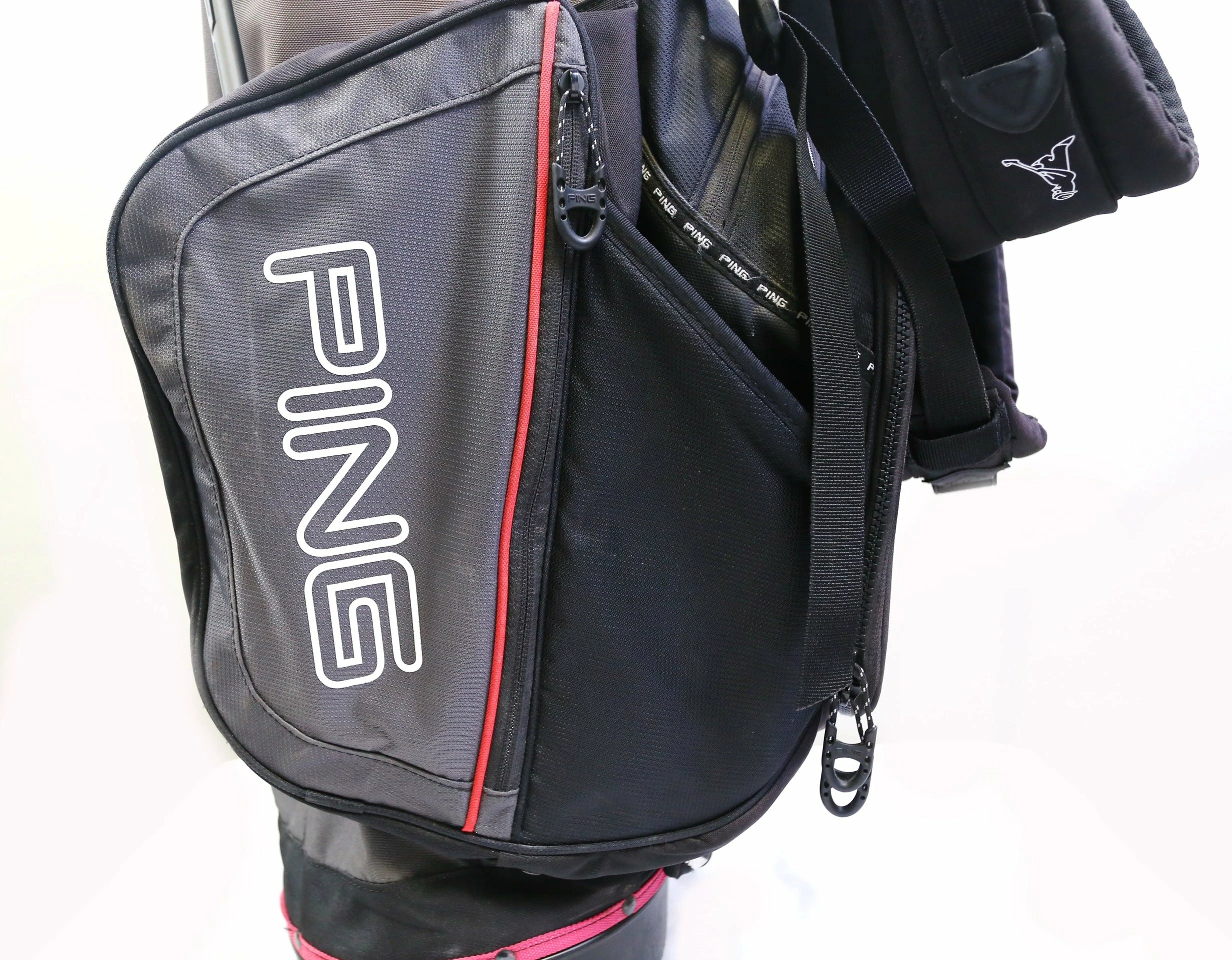 Ping E2 Black And Red Hoofer 5 Way 8 Pocket Stand Bag - Image 7