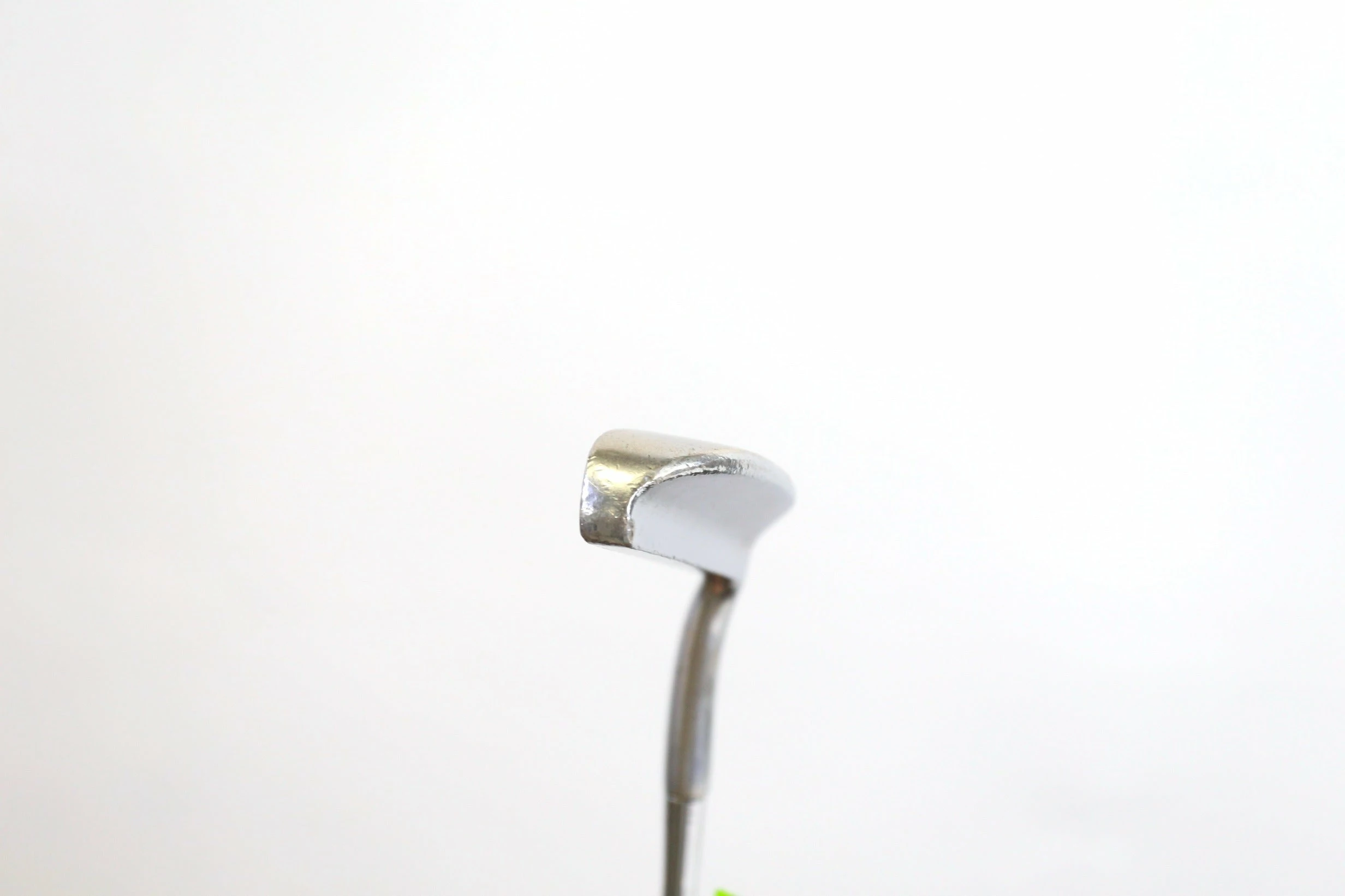 Wilson 8802 Putter RH 35 In Steel Shaft Tiger Shark Midsize Pistol Paddle Grip - Image 4