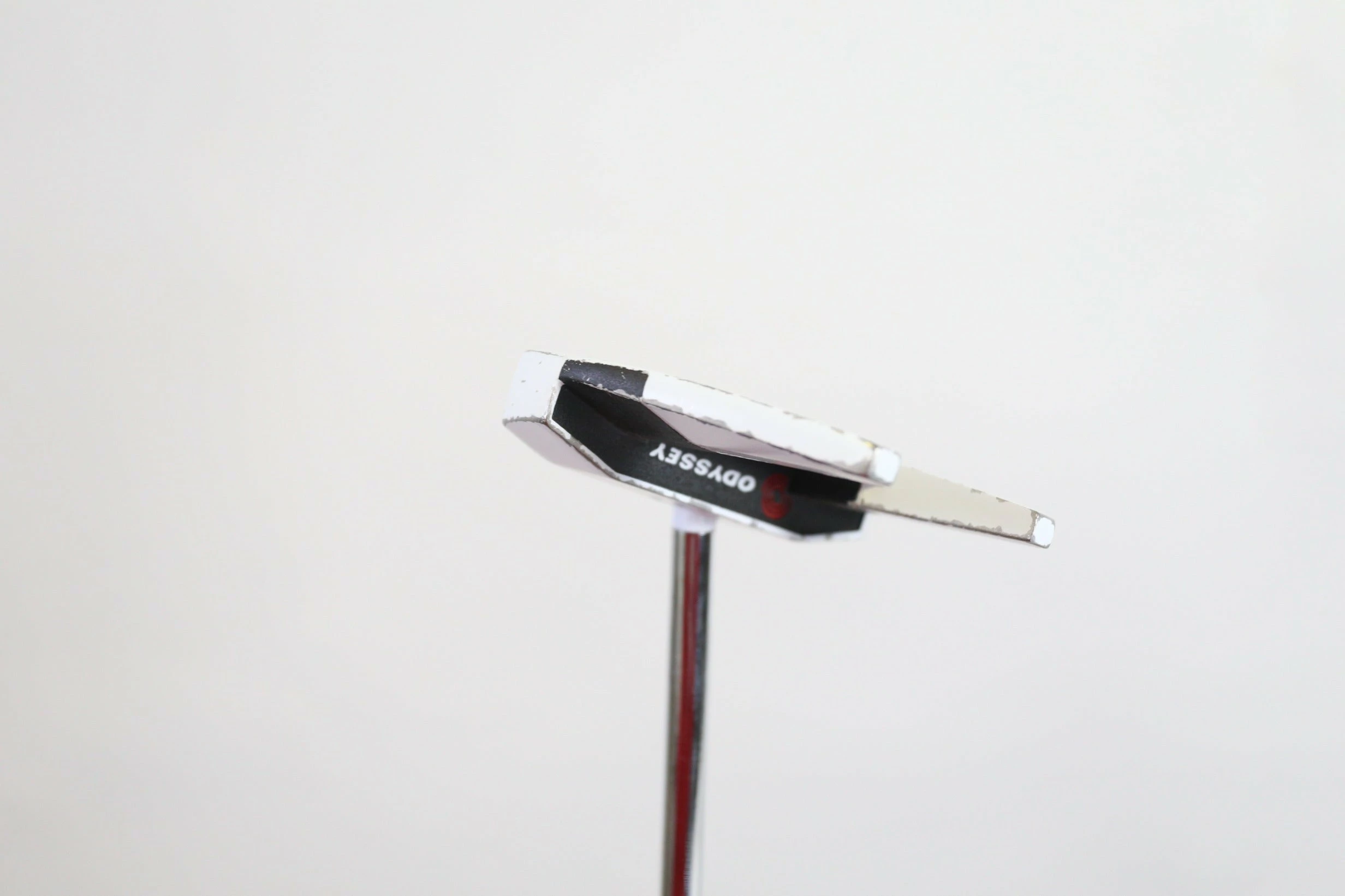 Odyssey Versa #7CS White Putter RH 35 In TaylorMade Steel Shaft - Image 4