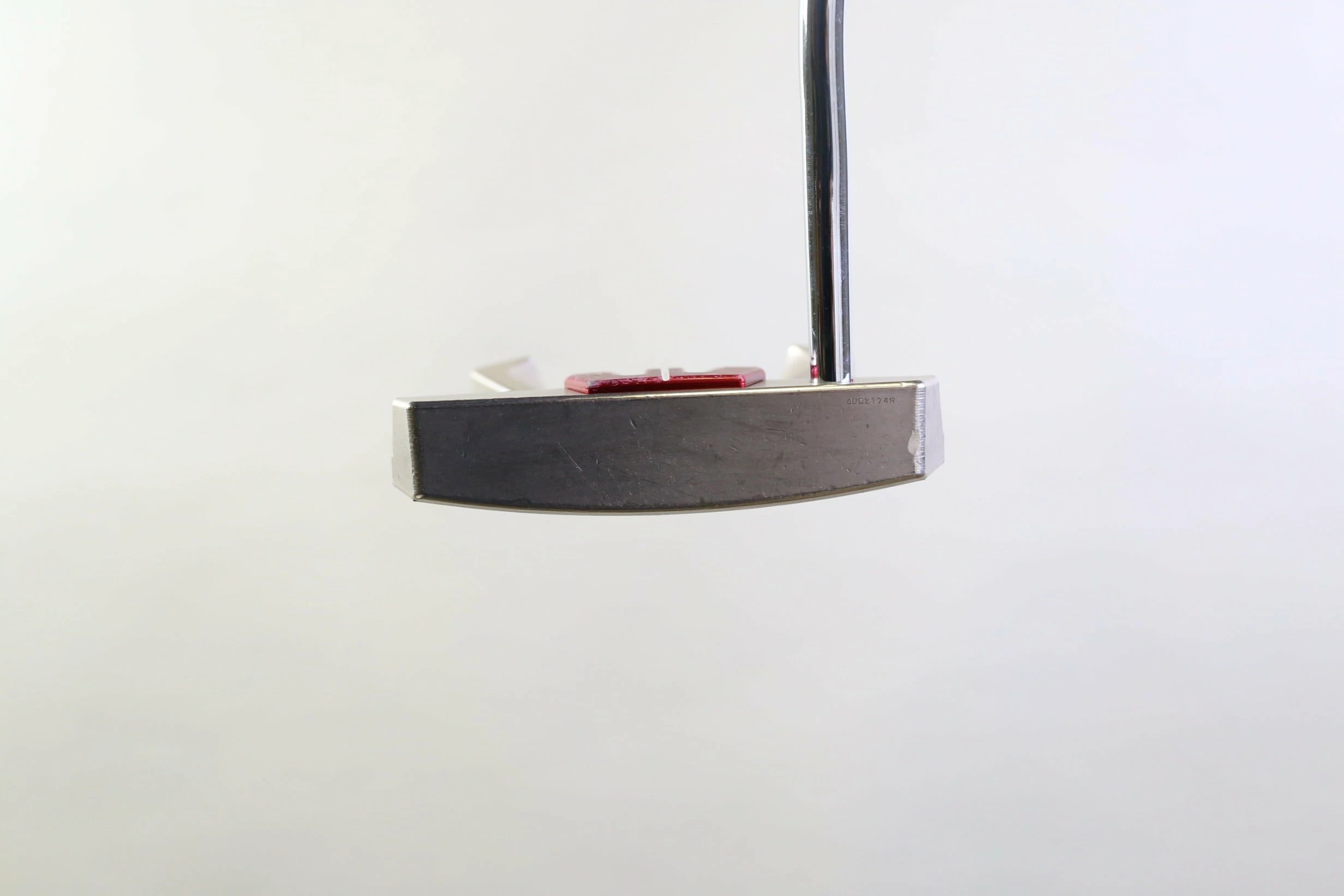 Ping Sydney Putter RH 34.5 In Steel Shaft SuperStroke Grip - Image 4
