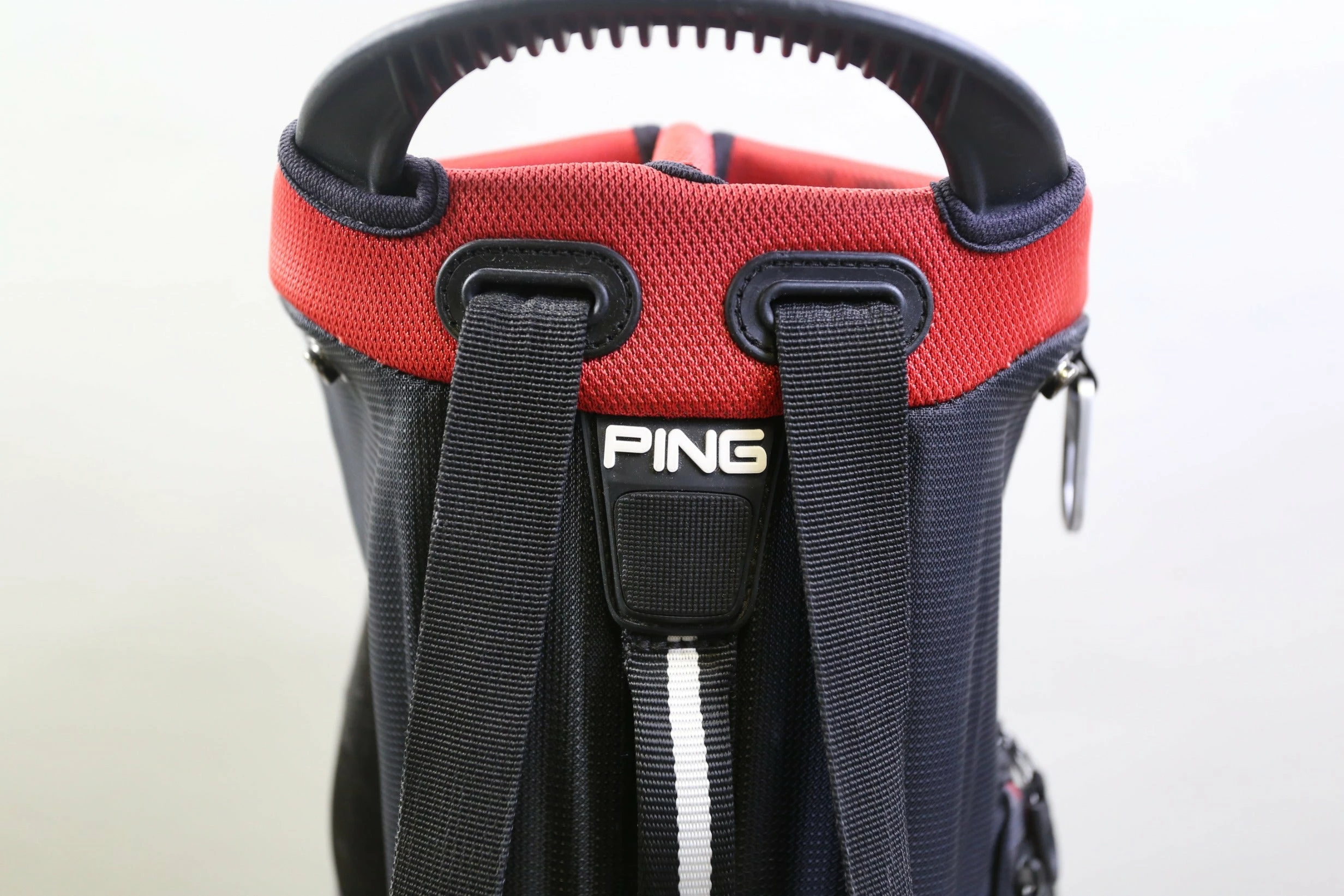 Ping E2 Black And Red Hoofer 5 Way 8 Pocket Stand Bag - Image 8