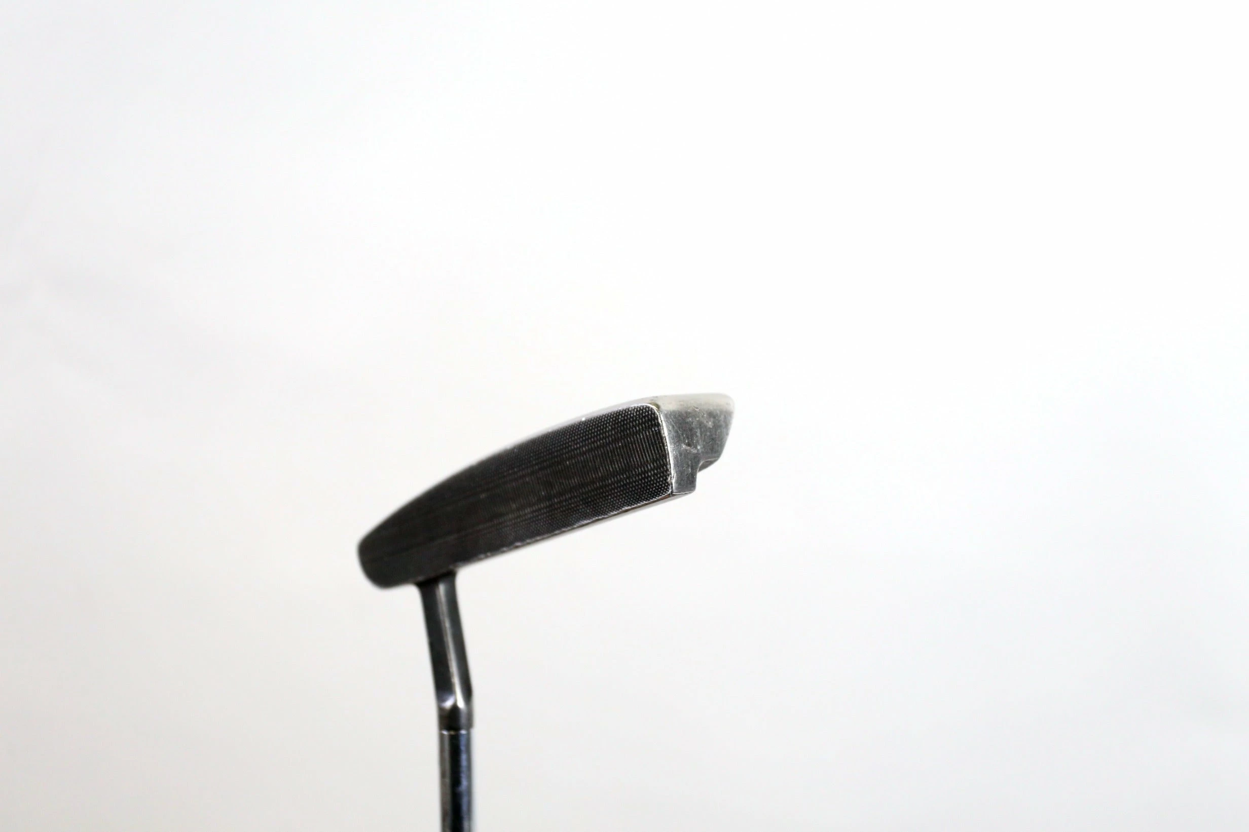 Cleveland Classic Collection 17-4 3.0 Putter RH 35 In SuperStroke US 1.0 Grip - Image 5