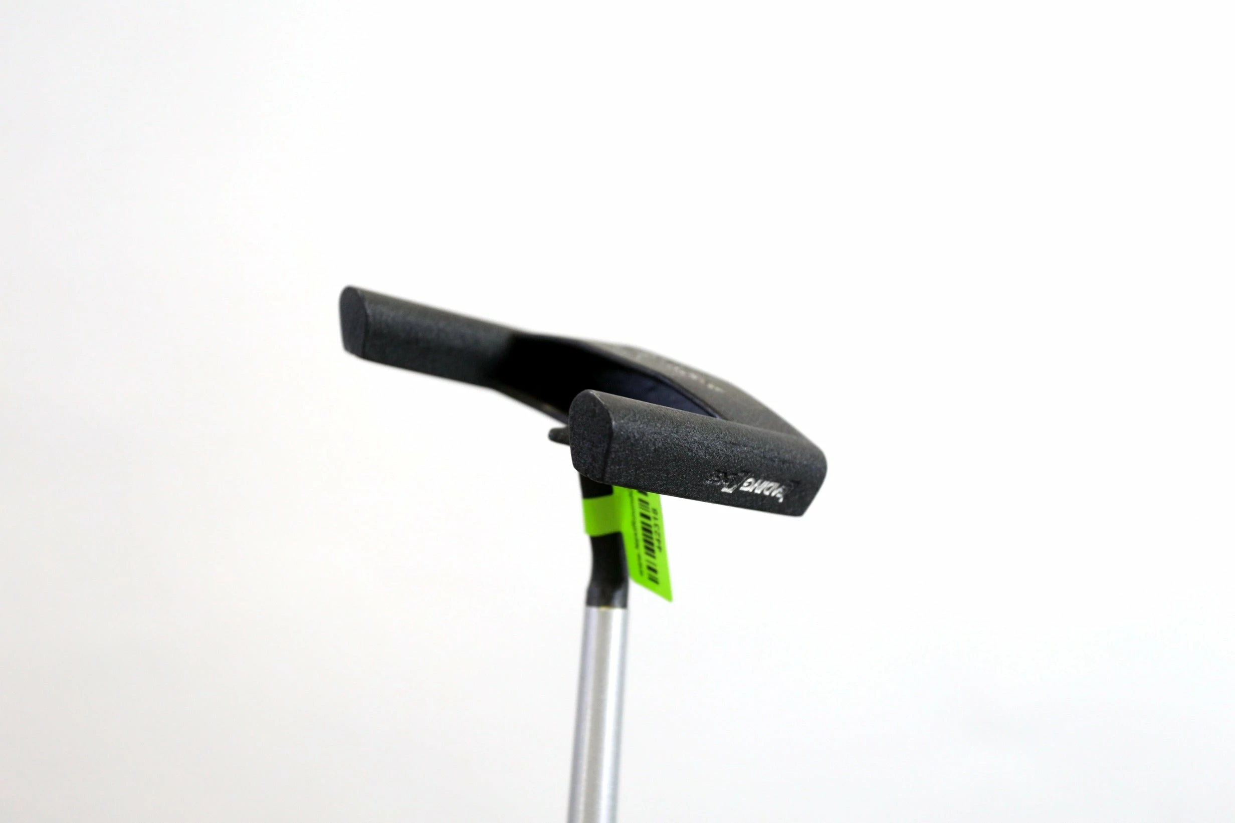 Leading Edge Tour Model Putter RH 35 In Graphite Shaft - Image 3