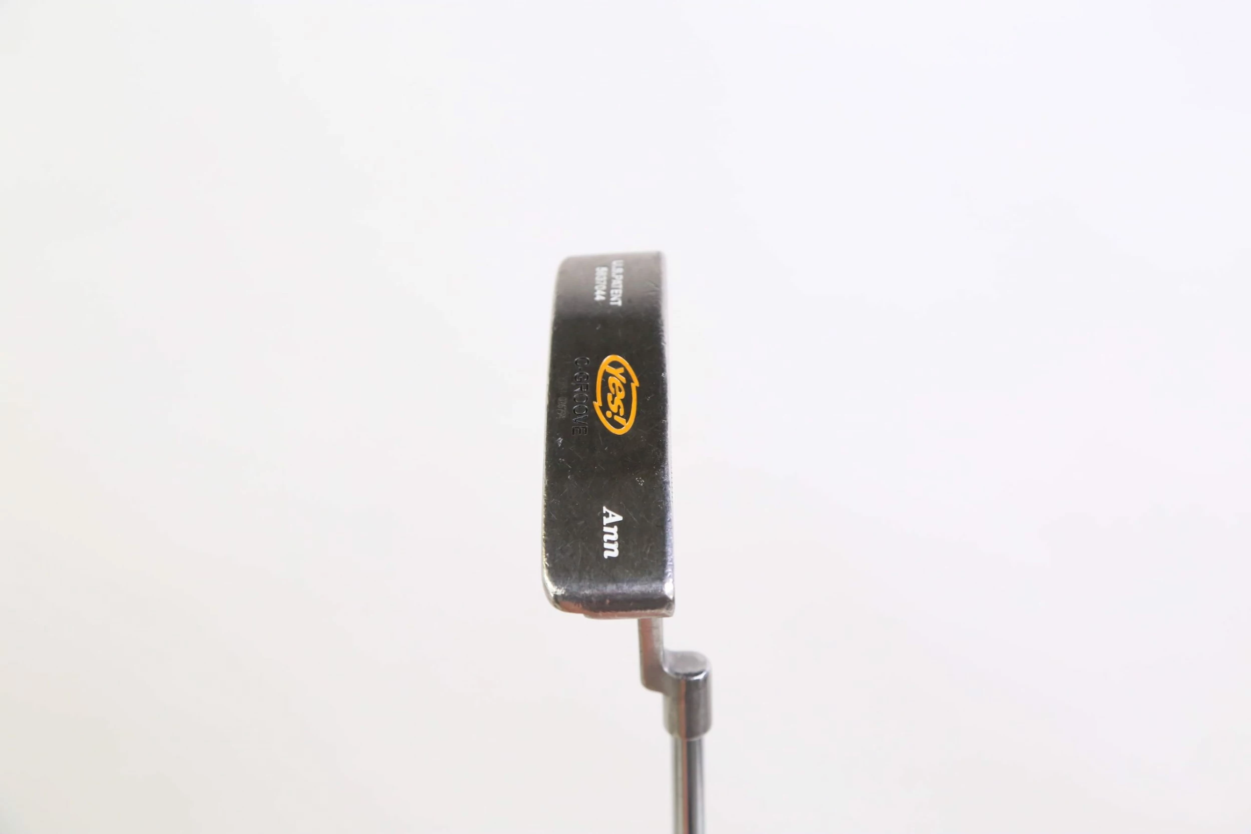 Yes! Ann Putter Right Handed 35.5 In Steel Yes! C-Groove Shaft - Image 2